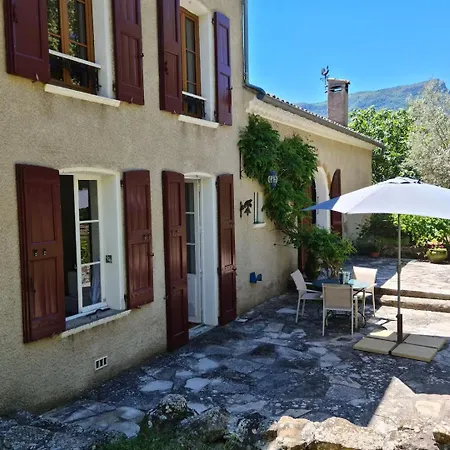 Pécoule 3* Bevons